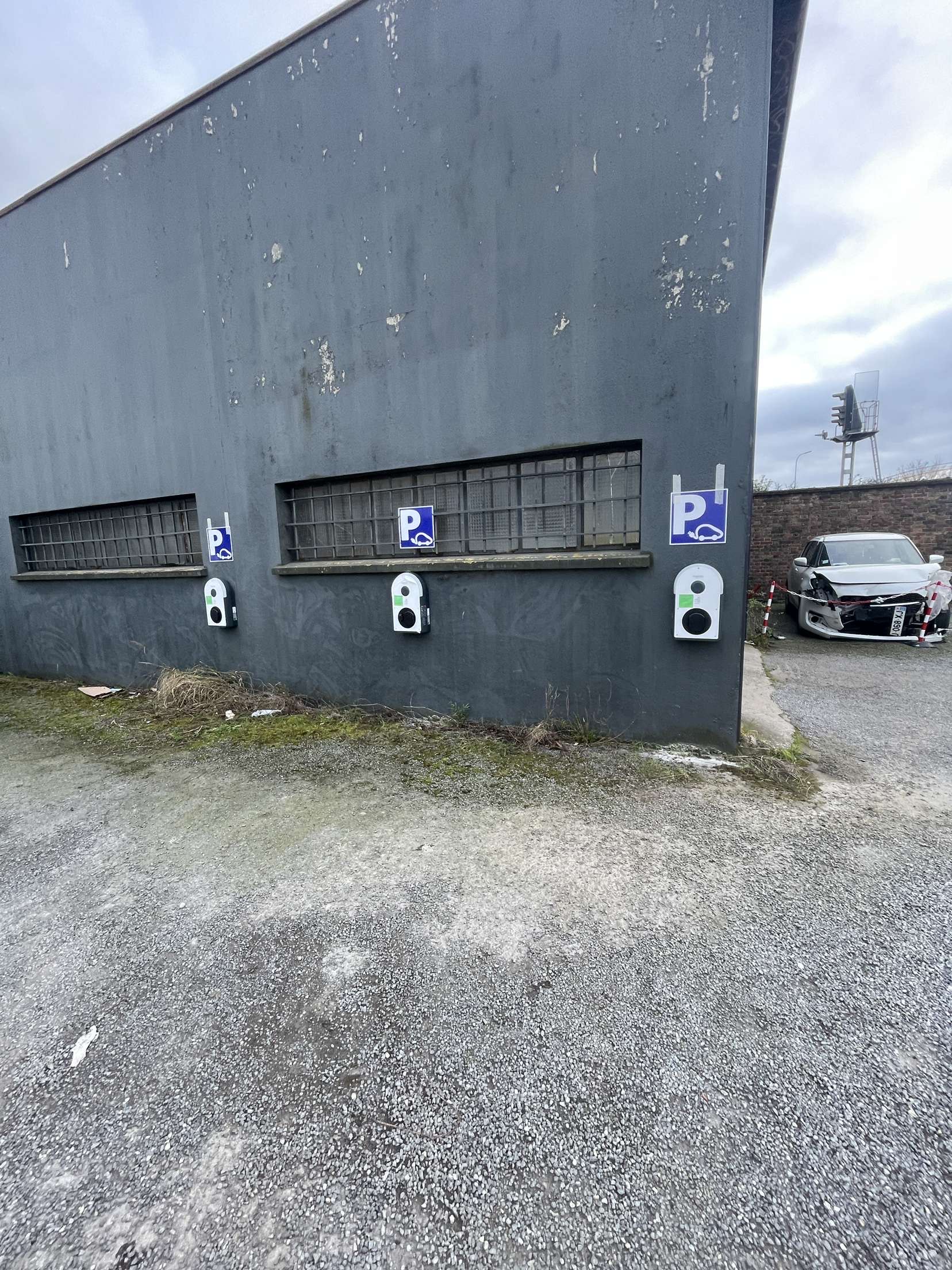 Bornes de recharge parking entreprise
